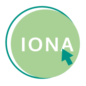 IONA Schriftzug auf grünem Hintergrund
